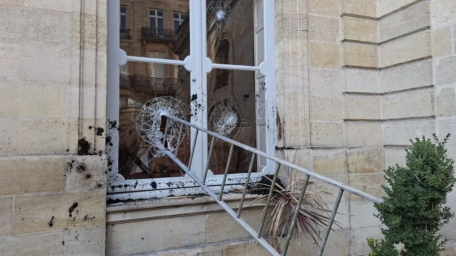 Mobilisation du 17 octobre à Bordeaux : "Rien ne peut légitimer une telle violence", dénonce le maire