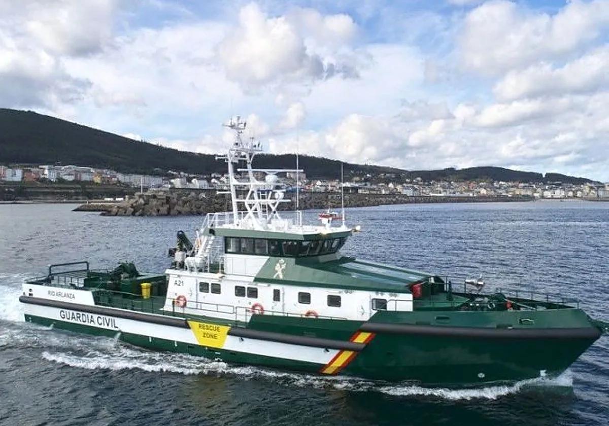 Cárcel para los cinco ocupantes de la narcolancha que embistió a una patrullera de la Guardia Civil en Almería