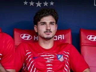 Mercato. « Grossiers et irrespectueux »: le FC Barcelone en colère contre l’Atlético de Madrid concernant Julian Alvarez