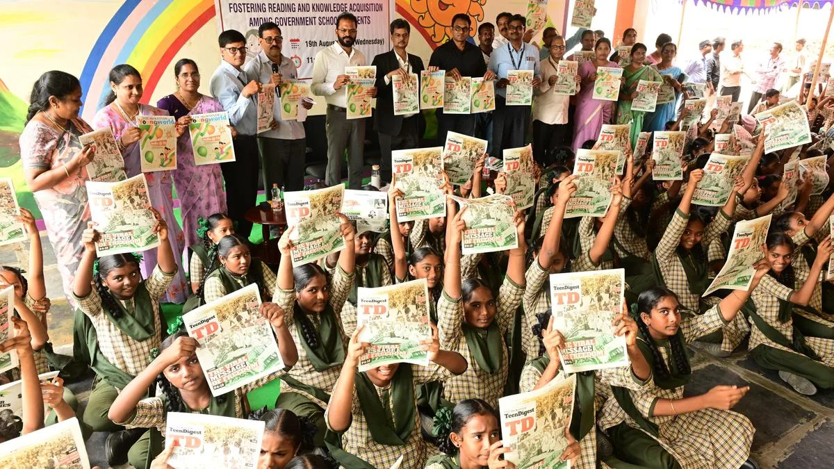 Regular reading habit can help shape students’ future, says Guntur DEO