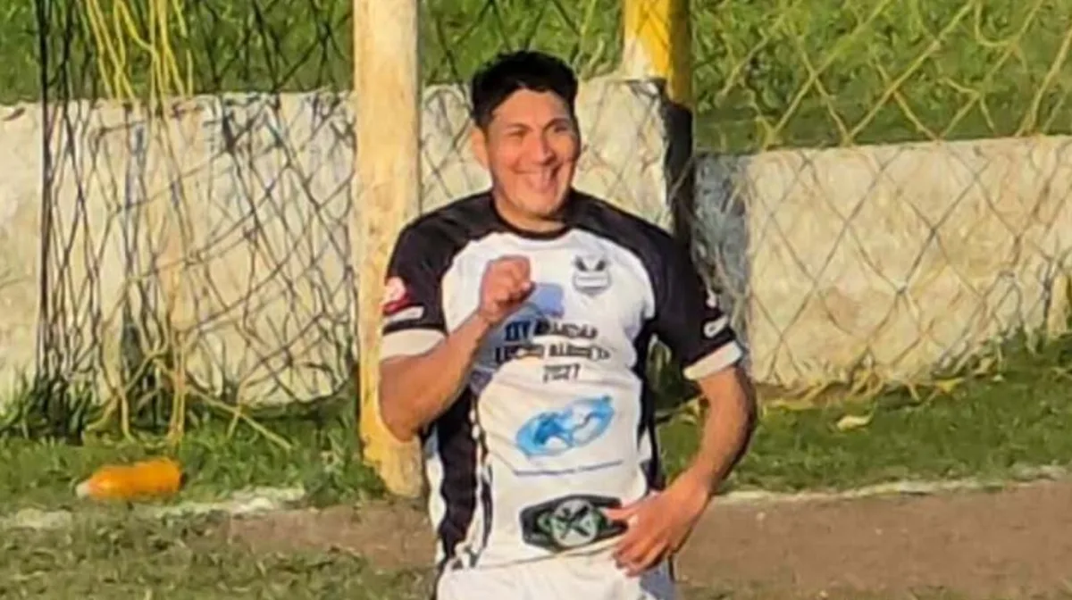 Los desgarradores mensajes de despedida al futbolista que murió en un accidente de moto cuando iba a trabajar en Tucumán
