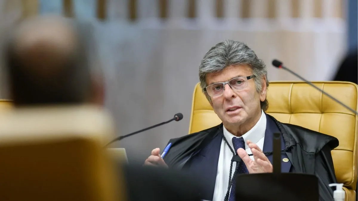 Fux cobra acesso a inquéritos de Moraes e dá 48 horas para STF liberar sigilos