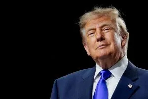 Reuters/Ipsos: Trump tem a menor aprovação de sua carreira; desaprovação bate 66%
