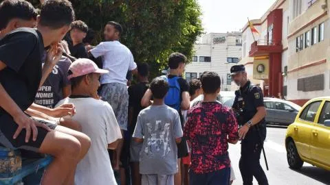 Ceuta pone a prueba los límites y afinidades del discurso migratorio de PP y Vox