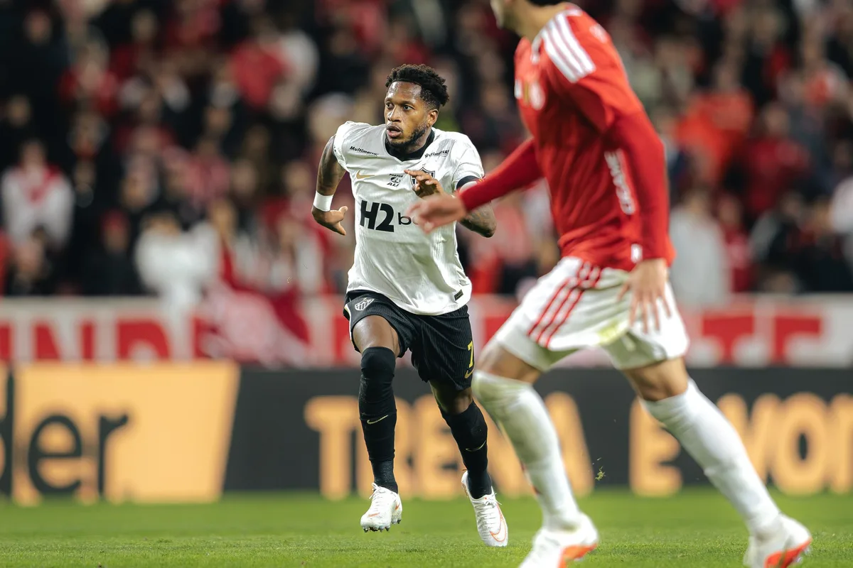 Pronto para jogar 90 minutos contra o Cruzeiro? Fred, reforço do Atlético-MG, responde