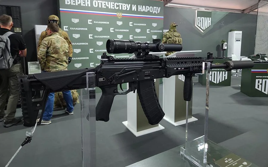 «Калашников» представил на ВЭФ новый автомат АК-12+