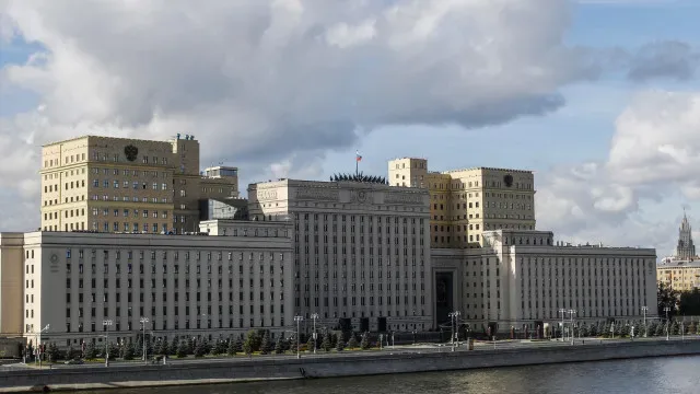 Rússia testa míssil intercontinental com paz na Ucrânia "parada"
