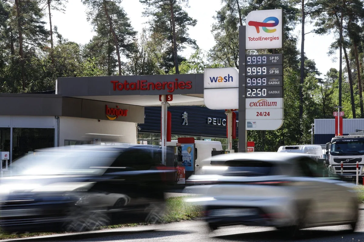 Carburant : le prix de l’essence dépasse son pic de juin 2022, le gazole proche du record