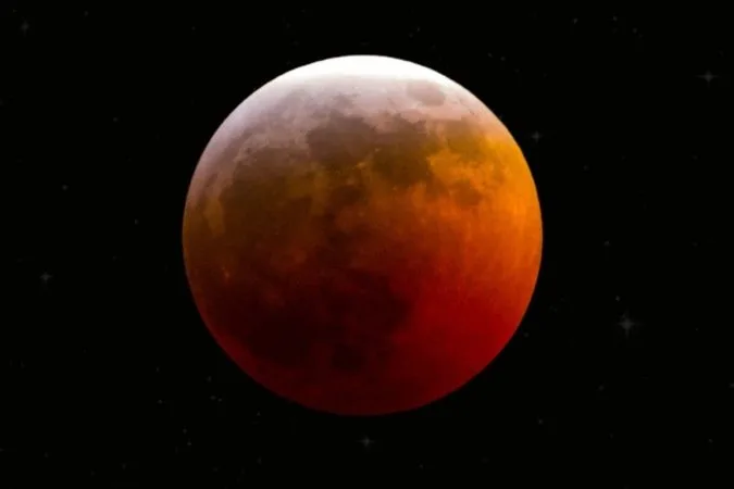 Eclipse lunar "quase total" será visível no Brasil nesta quinta; saiba como ver