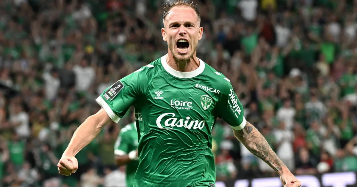 Football. Les tops et flops après ASSE-Clermont : Cardona et Breum régalent encore