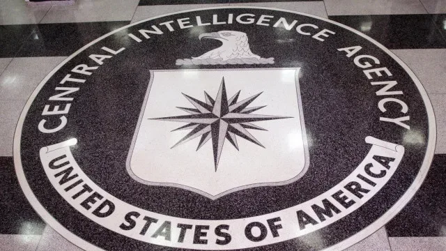 China acusa CIA de "lógica de bandido" após declarações sobre espionagem