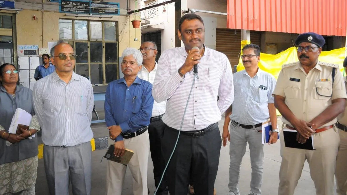 Passenger convenience and safety APSRTC’s highest priorities, says JMD