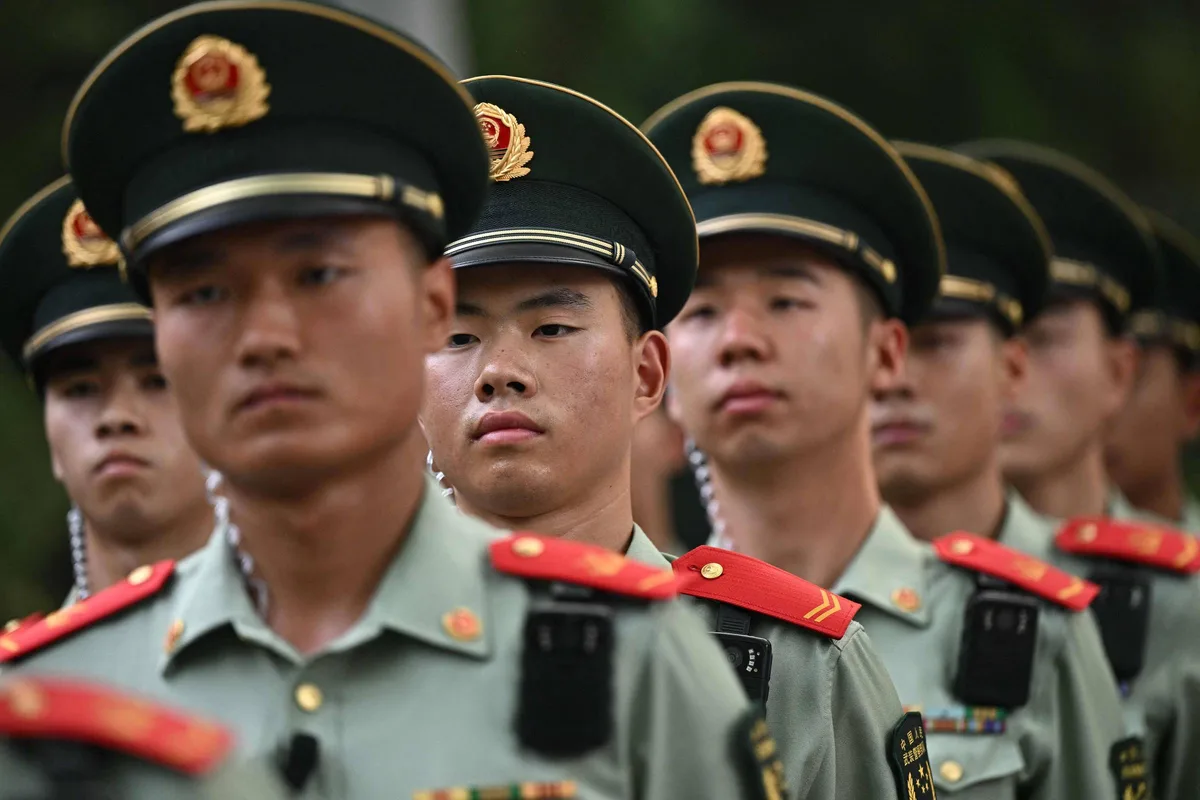 Banco de dados revela como a China monitora estrangeiros em massa