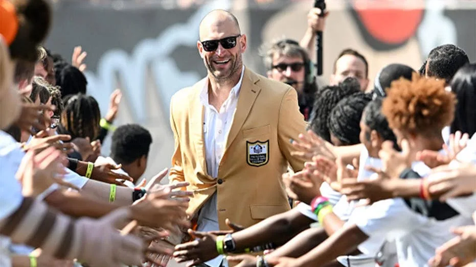 Hall of Famer Joe Thomas on skipping the NFL Draft to fish, raising Wagyu and transforming his health