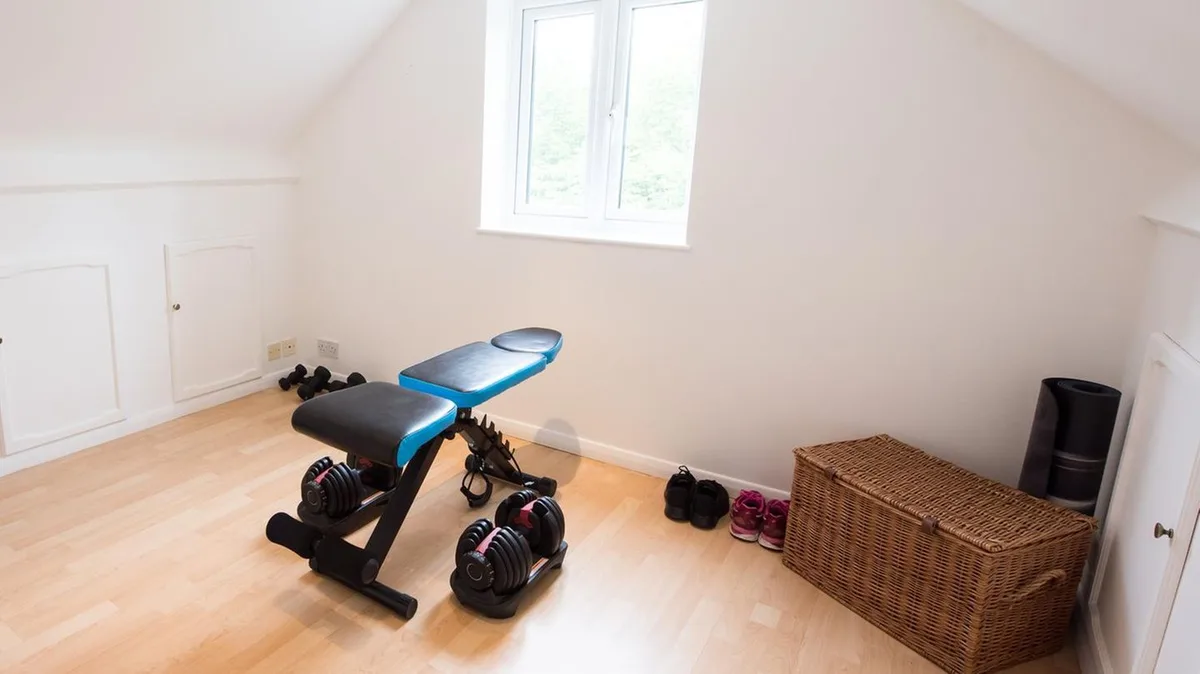 Homegym: Fürs Workout zu Hause: Klappbare Hantelbank jetzt deutlich günstiger