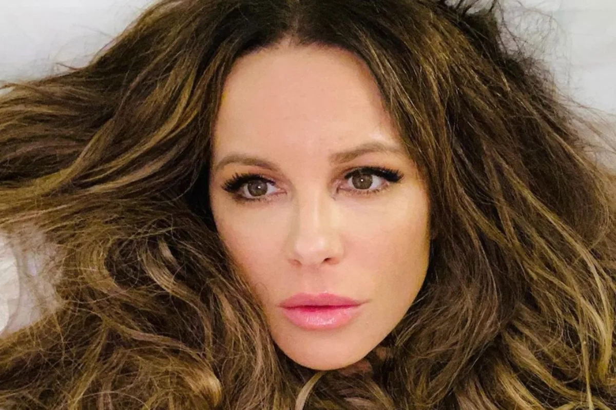 El desgarrador relato de Kate Beckinsale sobre cómo es vivir con trastorno de estrés postraumático: “Es como un infierno”