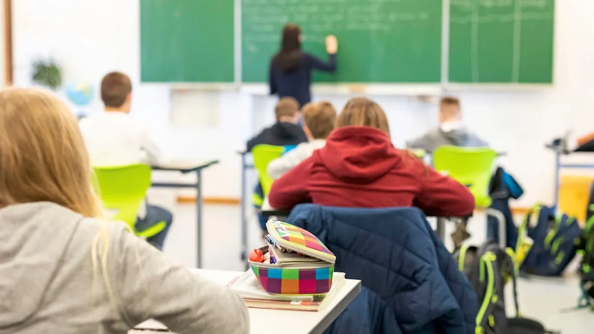Lehrkräfte sollen bei Gewalt künftig körperlich Eingreifen dürfen