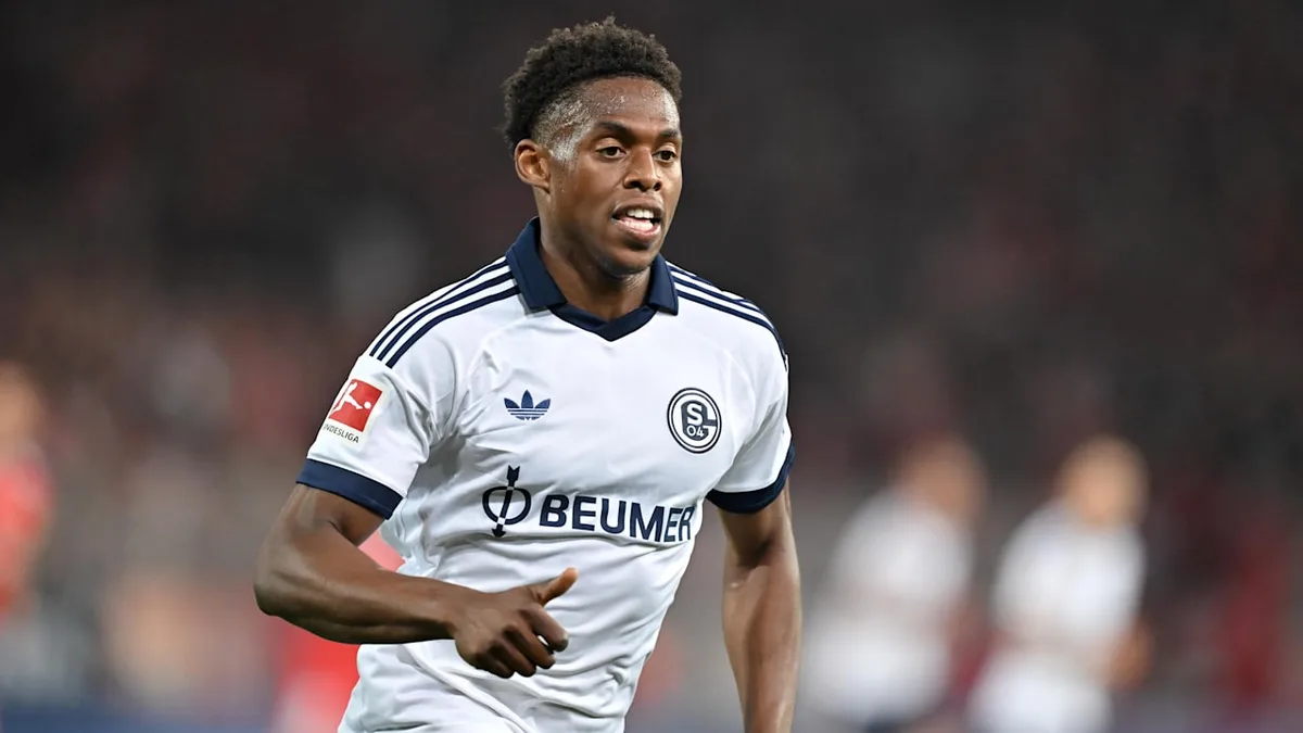 Direkt nach Anpfiff - Schalke feiert Super-Kombi-Blitz-Tor