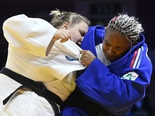 Mondiaux de judo. La Française Romane Dicko se qualifie pour la finale des + 78 kg