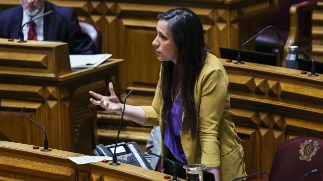 Isabel Mendes Lopes encerra hoje 'rentrée' do Livre no Porto