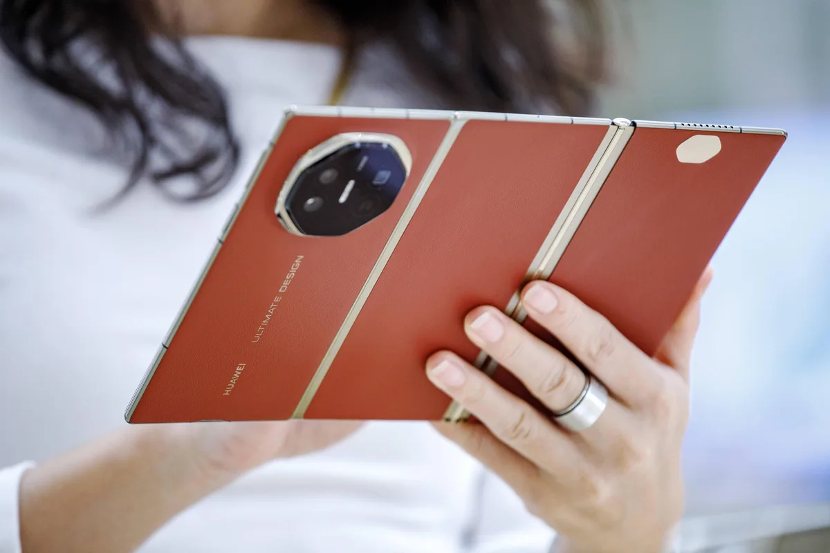 Huawei's $3,000 device leads China's answer to Apple's foldable iPhone