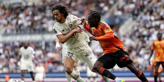 Ayyoub Bouaddi s’engage à Manchester City, un transfert à l’étranger record pour un footballeur de Ligue 1