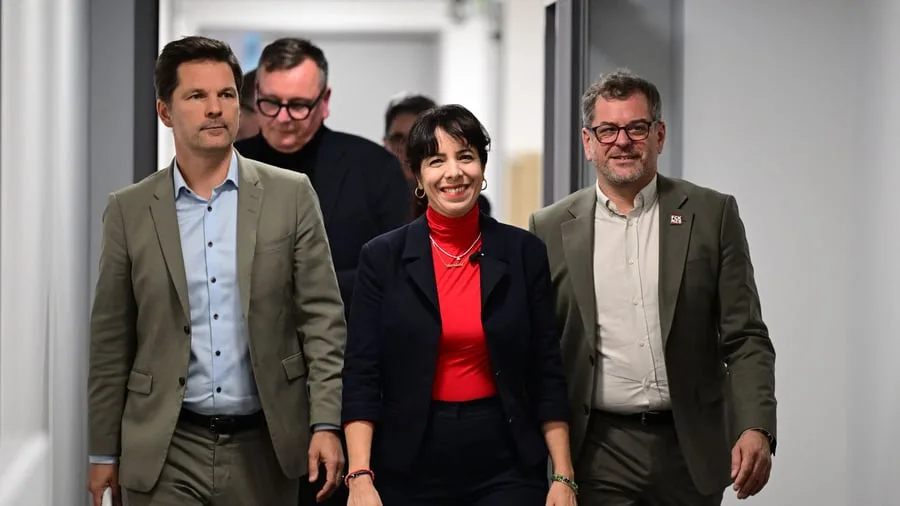 Bundespolitik: 20 SPD-Abgeordnete stellen sich laut Medienberichten gegen Verhandlungen mit Linke