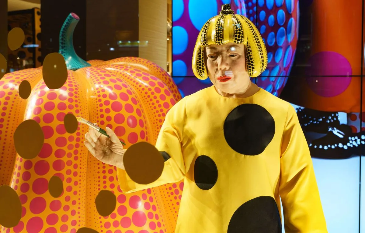 Yayoi Kusama, artiste japonaise avant-gardiste « reine des pois », est morte à 97 ans