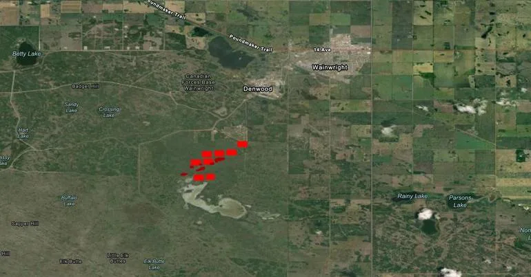 Incêndio em base canadiana causa vários mortos e feridos
