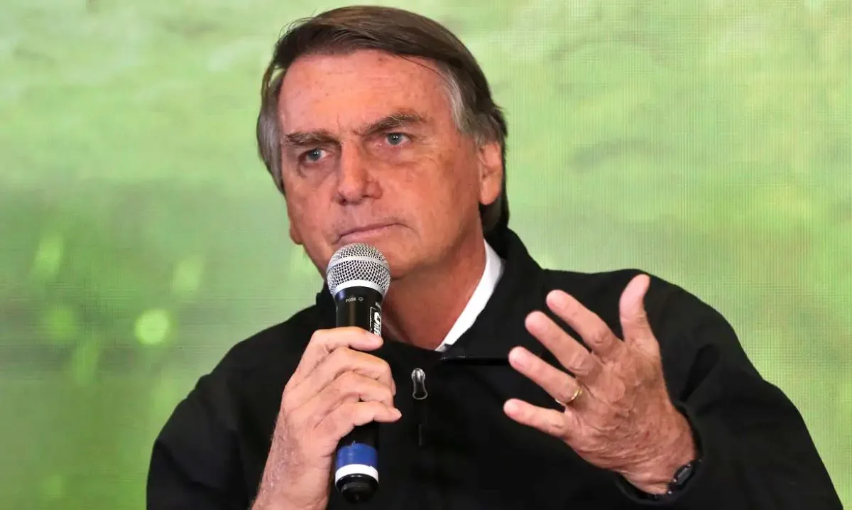 TSE proíbe uso de imagem de Jair Bolsonaro em santinhos de campanha em São Paulo
