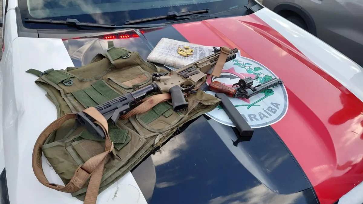 Homem morre após troca de tiros com a polícia, em João Pessoa