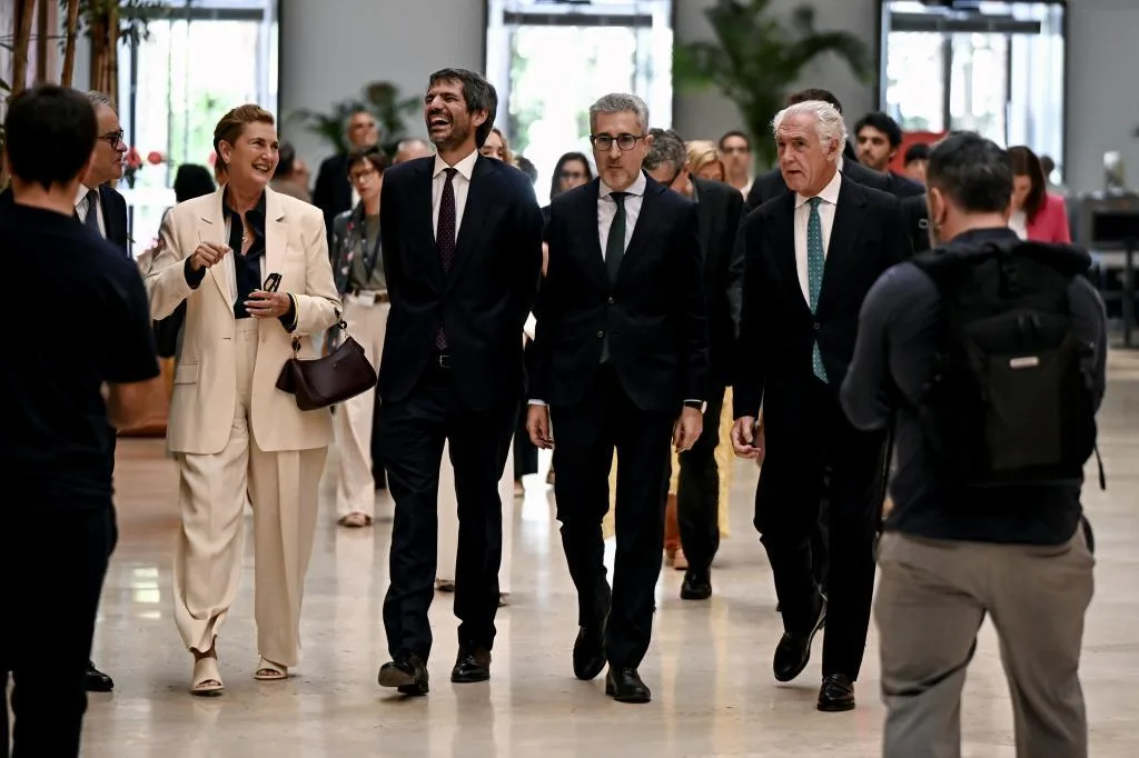 El Museo Nacional Thyssen recibe 350 obras de arte actual de la Fundación TBA21 y se queda con un edificio de 15.000 metros cuadrados para su ampliación