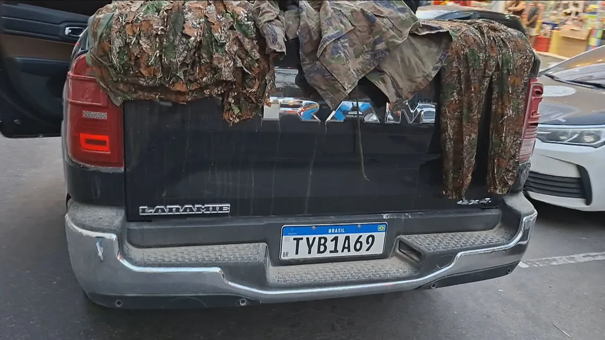 Homem é preso com caminhonete de luxo roubada após troca de tiros em São Gonçalo