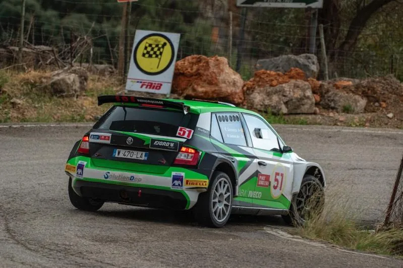 Un muerto y un herido grave al caer por un barranco un coche participante en el Rally Challenge Mallorca 550