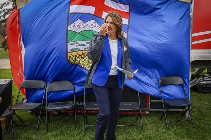 Danielle Smith avoids talk of separation at Alberta Day as referendum looms