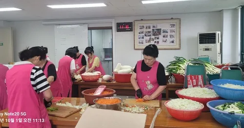 록페스티벌 명물 아파트 부녀회 국밥…소음 민원 계기 음식 판매