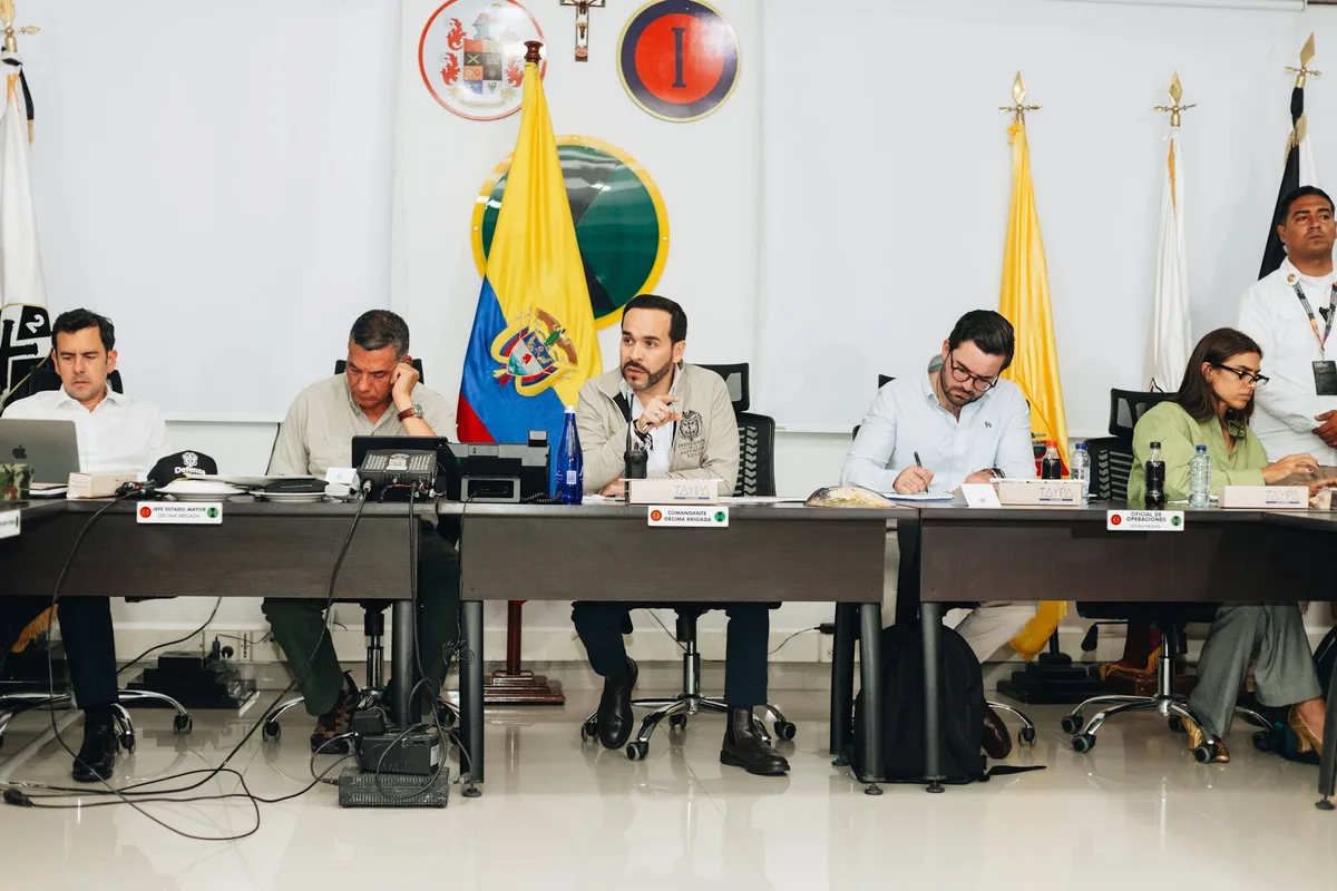Abelardo de la Espriella encabezó consejo de seguridad en Valledupar: ordenó reforzar la ofensiva militar y policial contra grupos armados