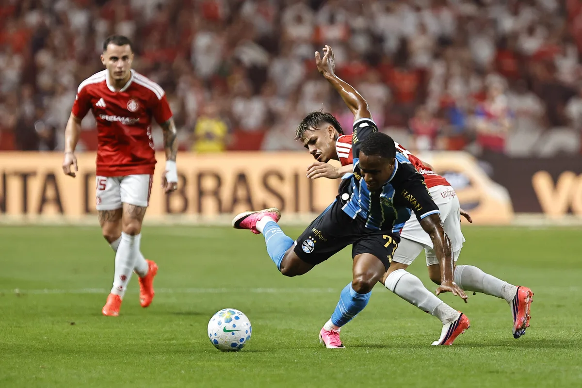Gre-Nal da Copa do Brasil entra em lista de jogos mais faltosos do ano; veja