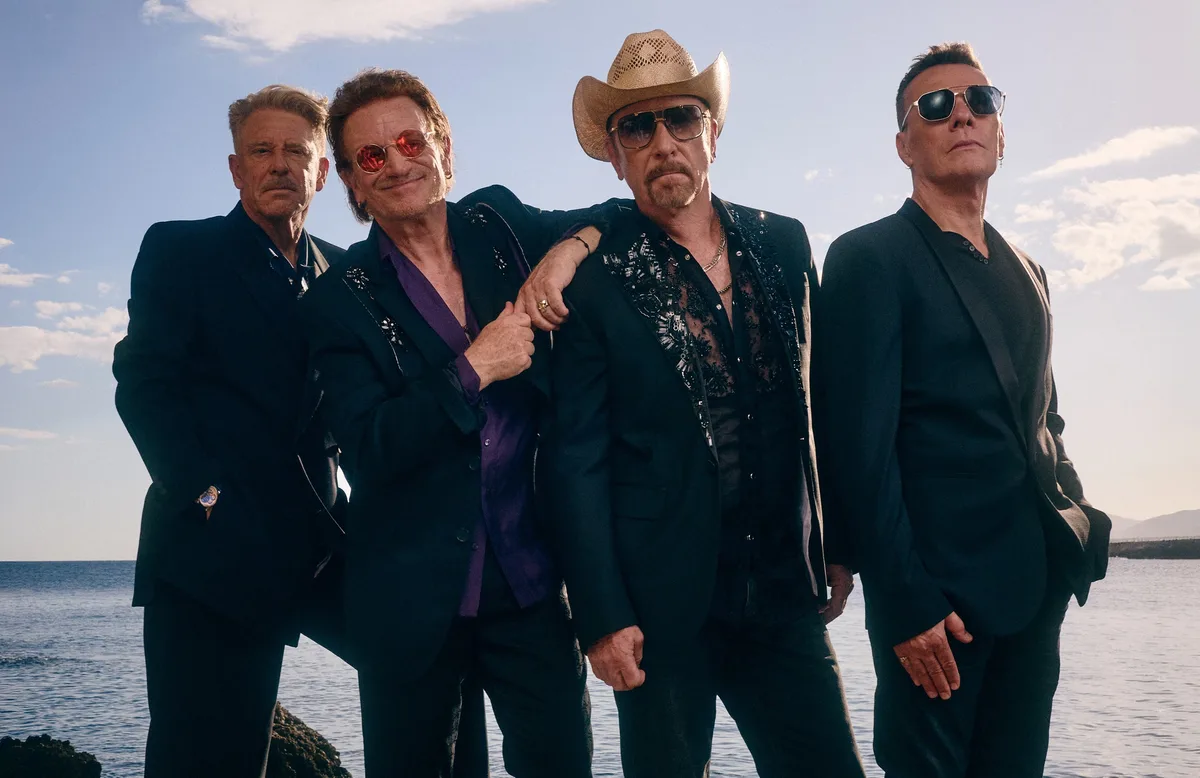 U2 anuncia turnê mundial com dois shows no Brasil em 2027