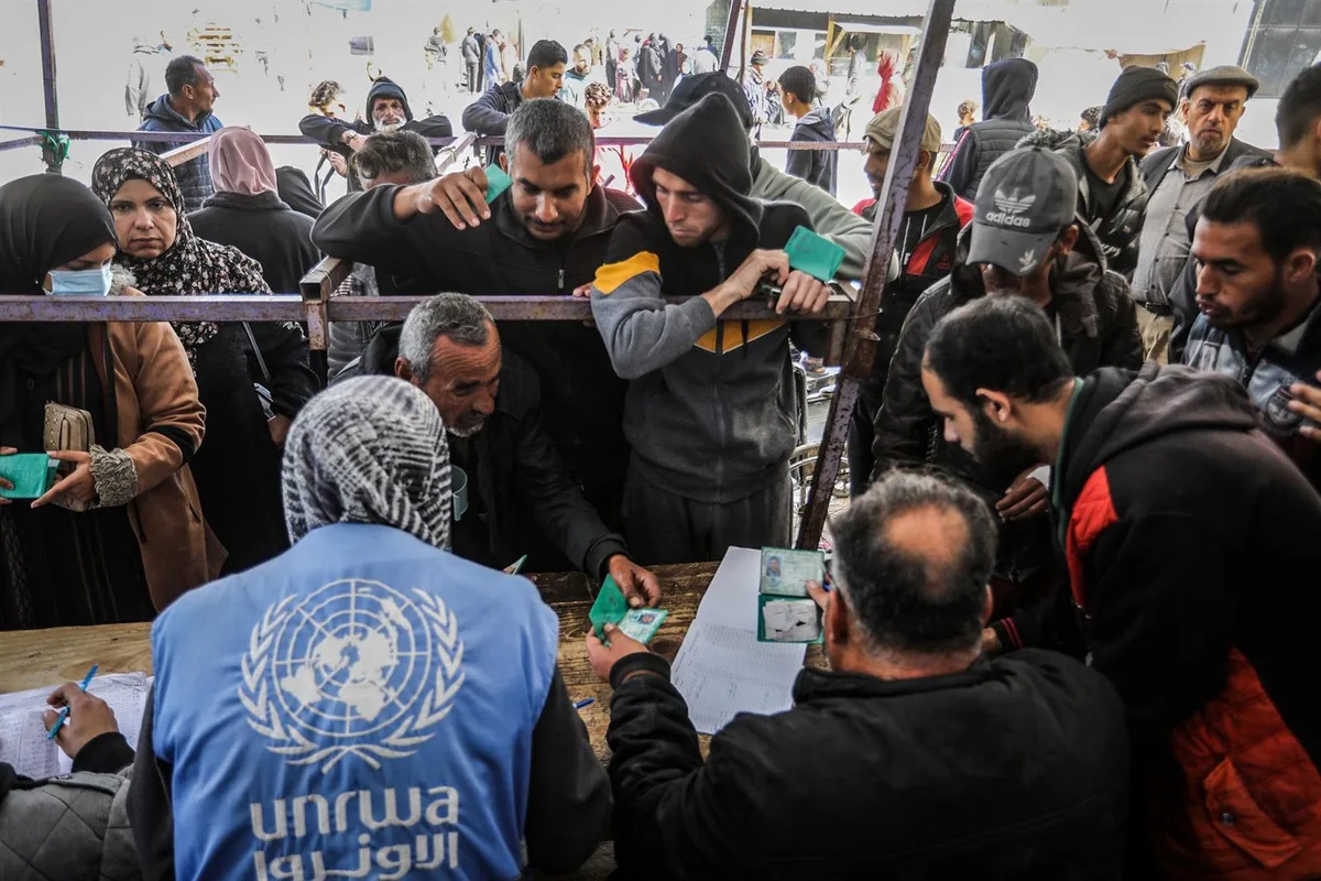 El Gobierno carga contra Israel por las "inaceptables violaciones" de edificios de UNRWA y defiende a la agencia