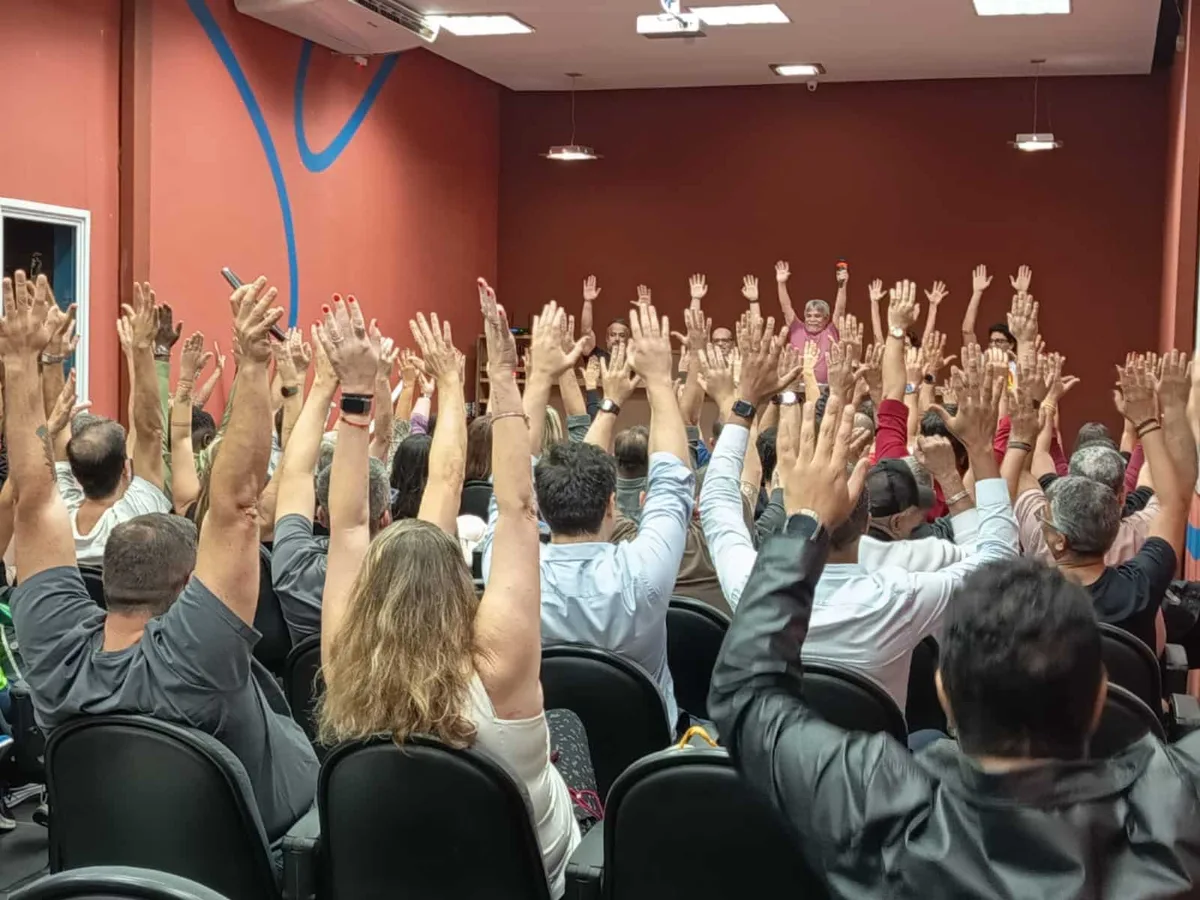 Bancos não fazem proposta e trabalhadores aprovam paralisação