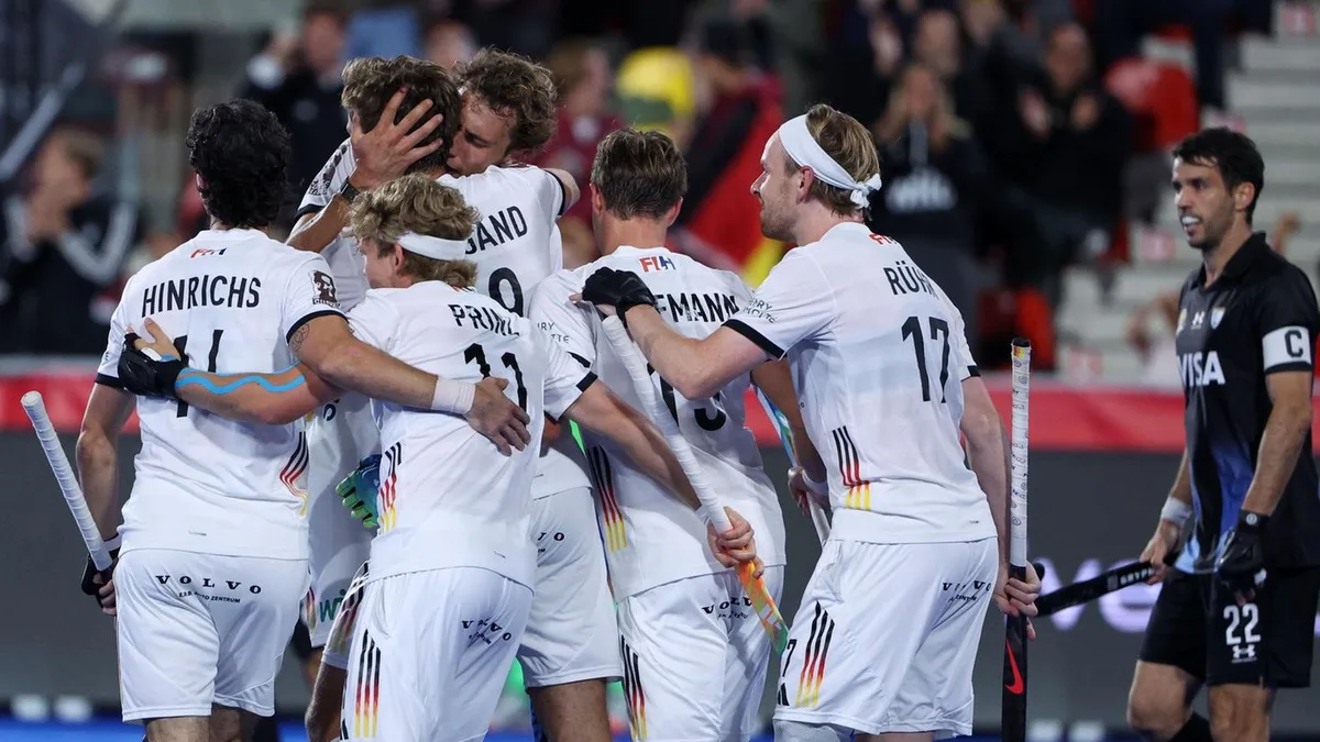 Sieg über Argentinien: Deutsche Hockey-Herren ziehen ins WM-Finale ein