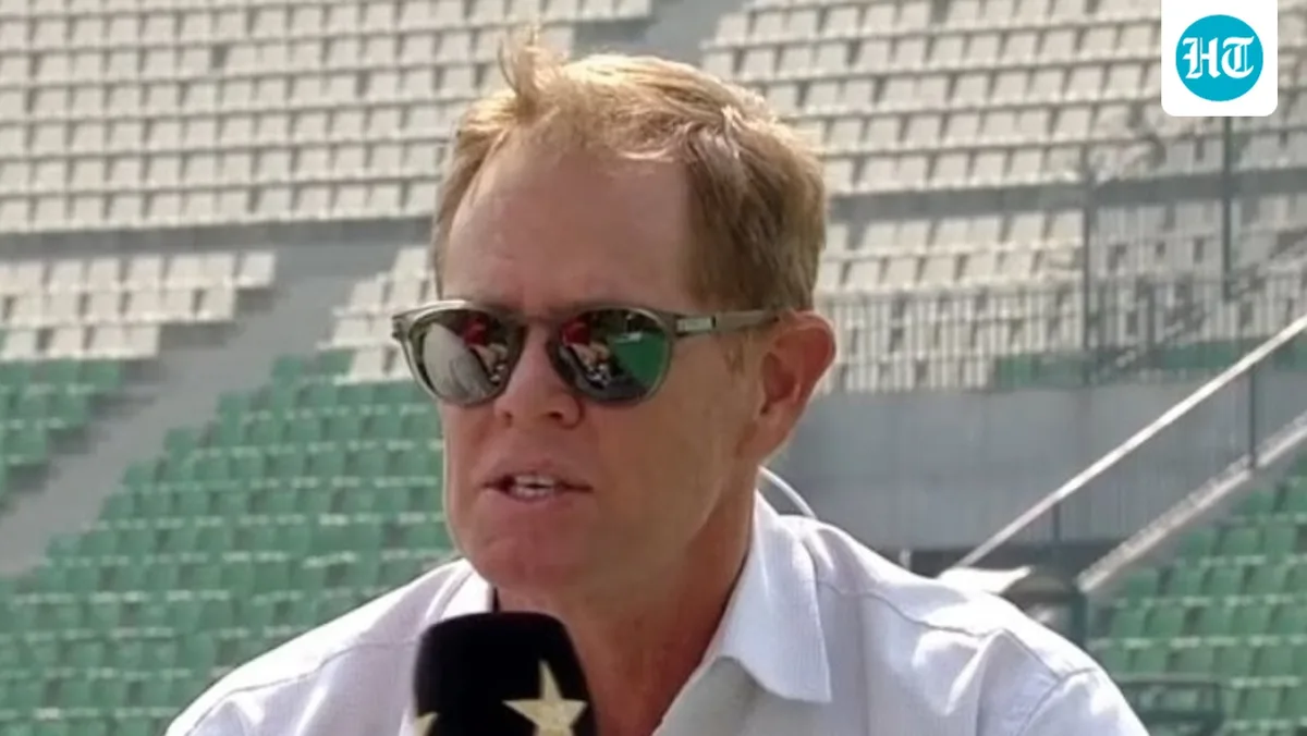 Shaun Pollock calls for pink balls in daytime Tests as bad light threatens to turn Australia's dominance against South Africa into a draw