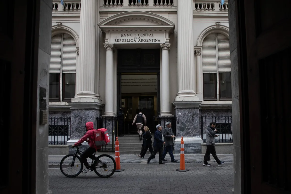 El BCRA amplió uno de los cupos fijados para la tenencia de bonos por parte de los bancos
