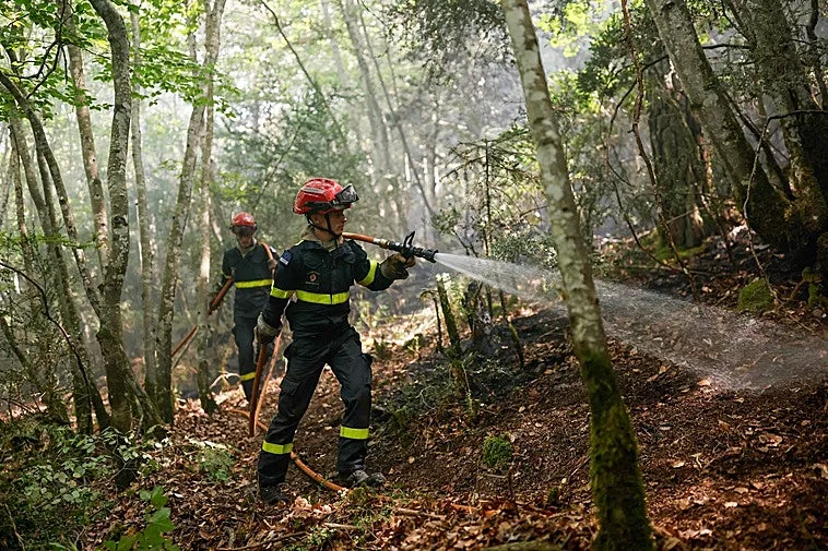 El incendio de Las Peñas de Riglos, estabilizado tras quemar 18.400 hectáreas