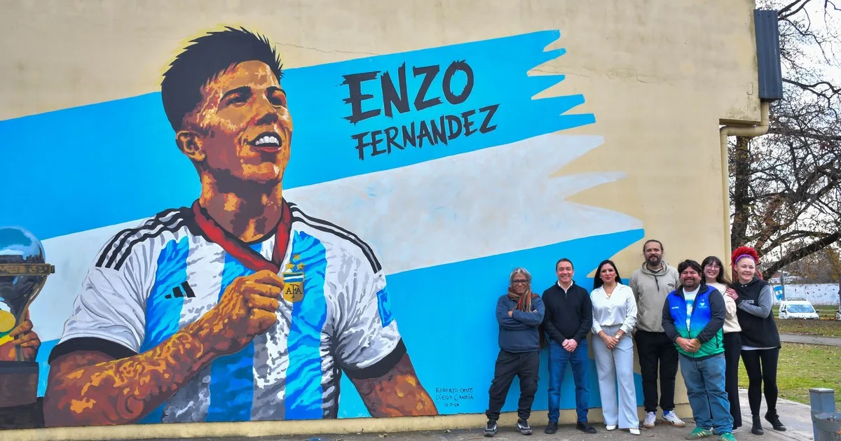 Ídolo del Halcón: en un club de Varela hicieron un mural que homenajea a Enzo Fernández