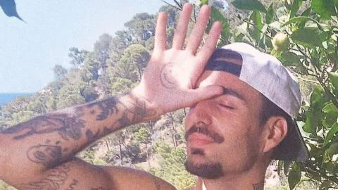 Rels B despide el verano con 'Fill de la mar', un disco de bossa nova, lo-fi y espíritu mediterráneo