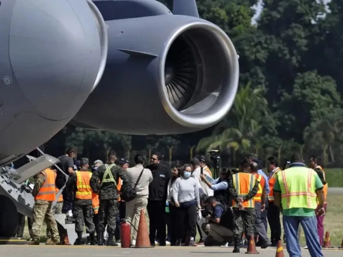 Gobierno entregará tarjetas con $93 a hondureños que regresen desde Estados Unidos