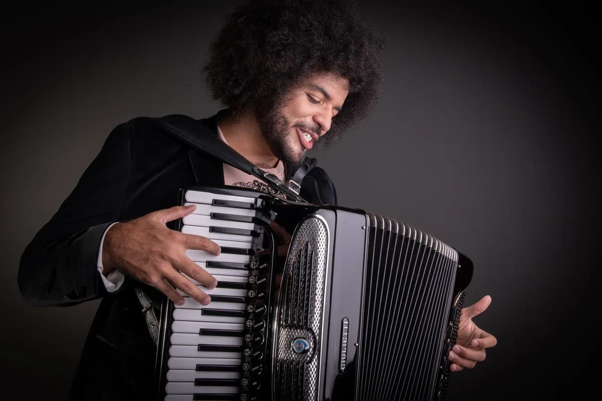 Amigo de João Gomes, Mestrinho critica cobrança por posicionamento político