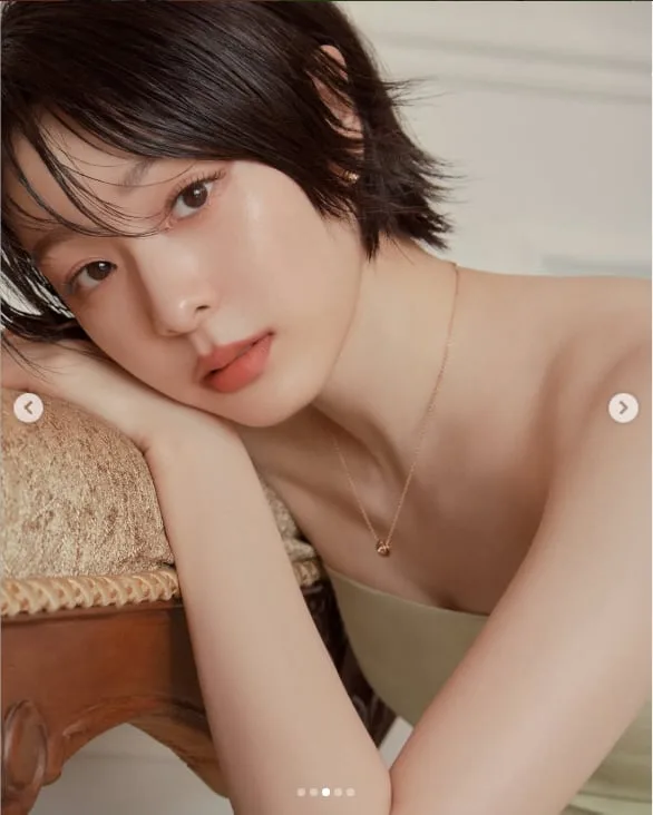 김연아, 머리 확 잘랐나…파격 숏컷에 드러난 가녀린 어깨, ♥고우림 또 반하겠네